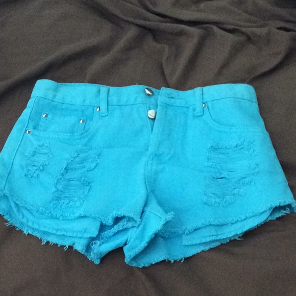 Women’s shorts - Picture 1 of 3